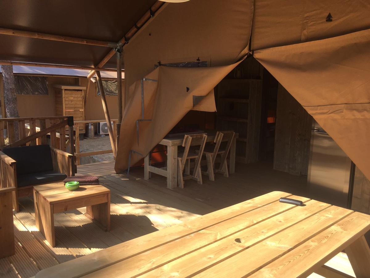 Glamping Lodge Estartit ลาเอสตาร์ติต ภายนอก รูปภาพ