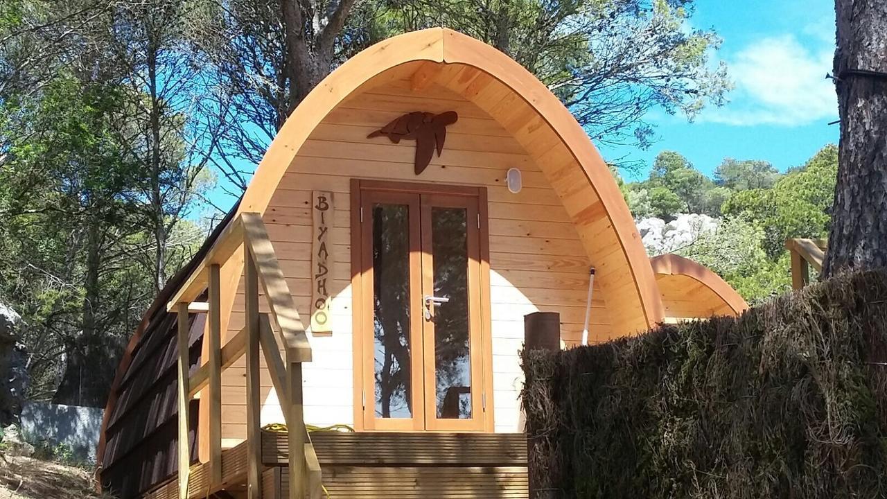 Glamping Lodge Estartit ลาเอสตาร์ติต ภายนอก รูปภาพ